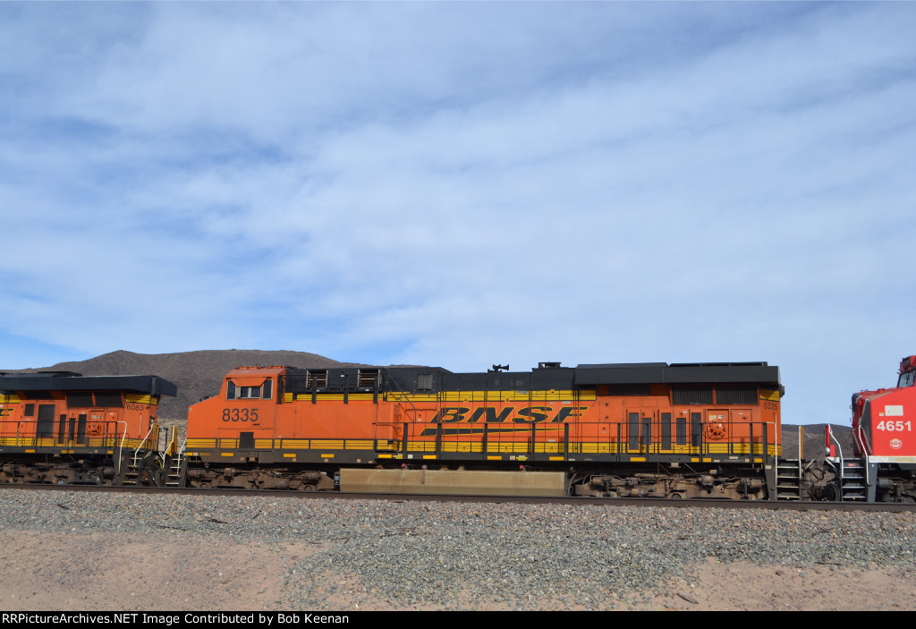 BNSF 8335